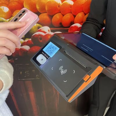 Terminal de paiement Android Appel vocal pris en charge Terminal de carte de crédit sans fil Pour le commerce de détail