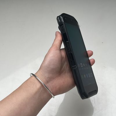 6 Go de RAM Pda industriel Android personnalisé ordinateur portable robuste 5,5 pouces