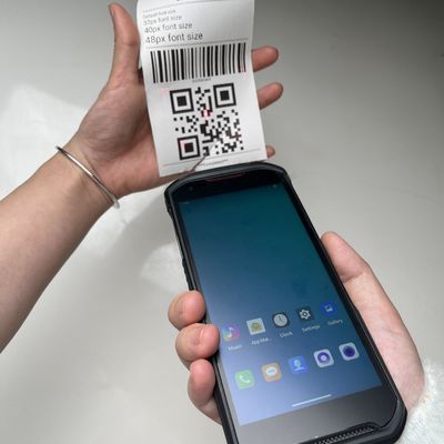 4G / Wifi / Bluetooth Ordinateur de poche industriel IP66 Appareils de poche Pda